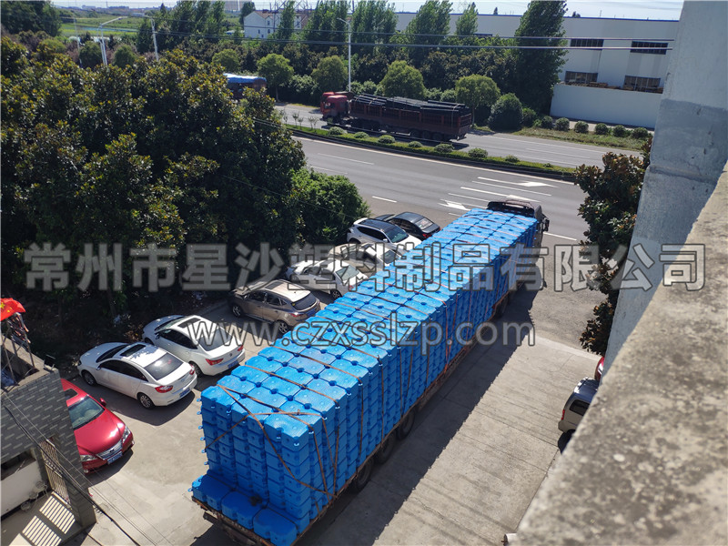常州市星沙塑料制品有限公司-安徽亳州1M*1M*0.4M大浮筒發貨14
